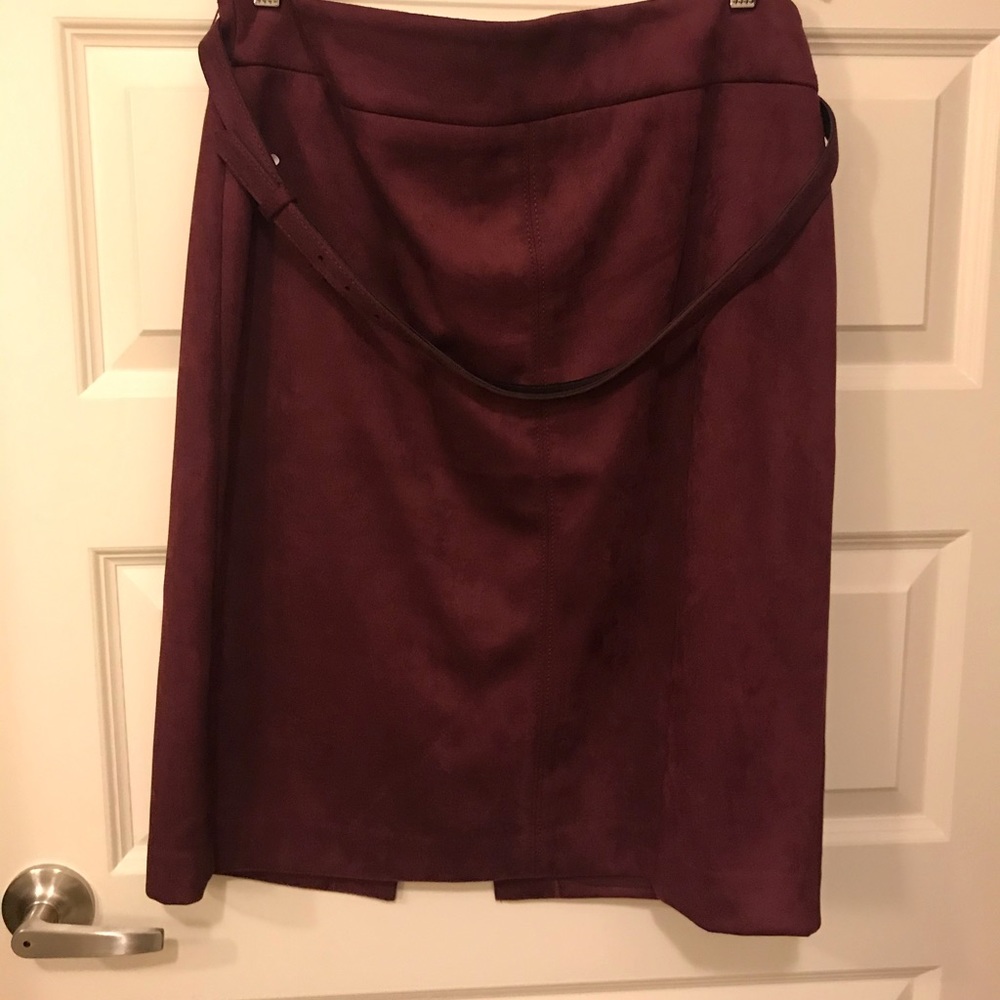 Ann Taylor Burgundy Suede Pencil Skirt size 14